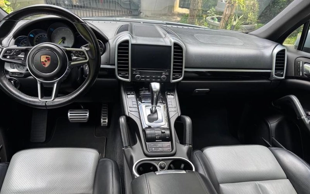 imagem-https://www.socarrao.com.br/sc-vehicle-images-prod/895618/1780932556700-7853914_5_B_c01abec1aa.jpeg