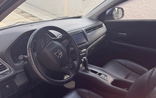 imagem-https://www.socarrao.com.br/sc-vehicle-images-prod/895680/1772543156273-SU1HXzg4NzIuanBlZw.jpeg