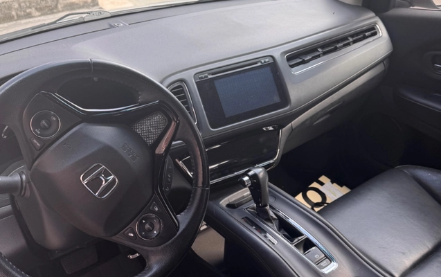 imagem-https://www.socarrao.com.br/sc-vehicle-images-prod/895680/1772543156535-SU1HXzg4NzMuanBlZw.jpeg