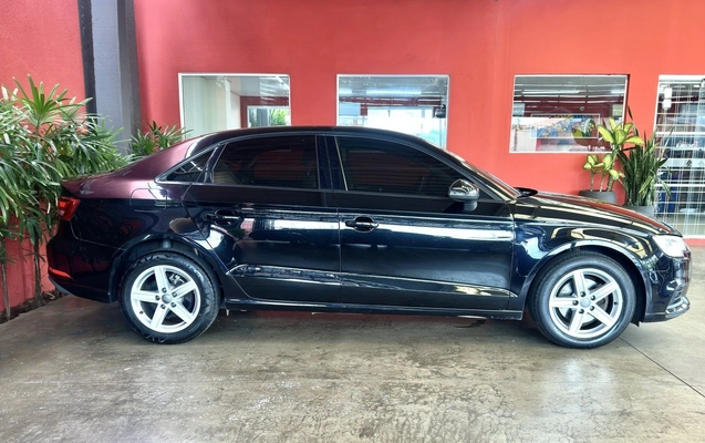 imagem-https://www.socarrao.com.br/sc-vehicle-images-prod/895764/1772545768344-6_101429.jpg