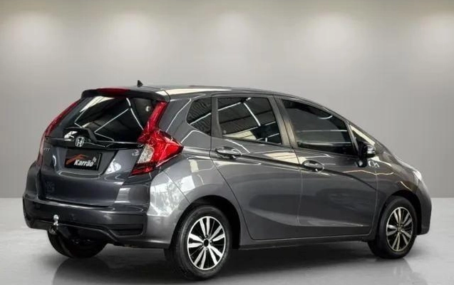 imagem-https://www.socarrao.com.br/sc-vehicle-images-prod/895843/1782478217753-7779403_1_B_e885540016.jpeg