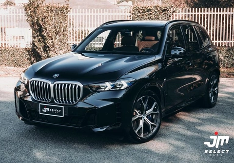 Bmw X5 3.0 4x4 2024 Preto — foto 1 de 3