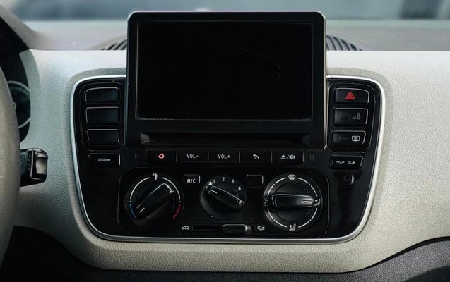 imagem-https://www.socarrao.com.br/sc-vehicle-images-prod/896182/1772551561475-7300220_4_B_331e7c1ee7.jpg