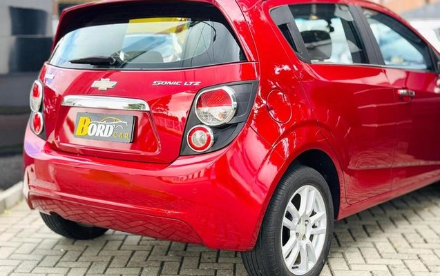 imagem-https://www.socarrao.com.br/sc-vehicle-images-prod/896184/1773359323124-7676170_8_B_242dfbc45b.jpg