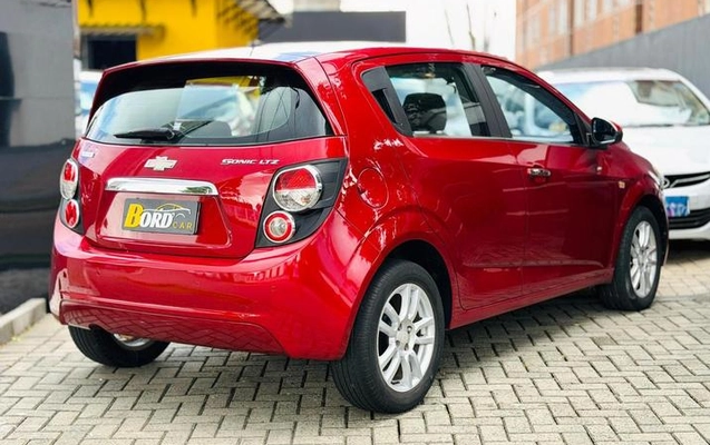 imagem-https://www.socarrao.com.br/sc-vehicle-images-prod/896184/1773359323127-7676170_10_B_4ce498cd15.jpg
