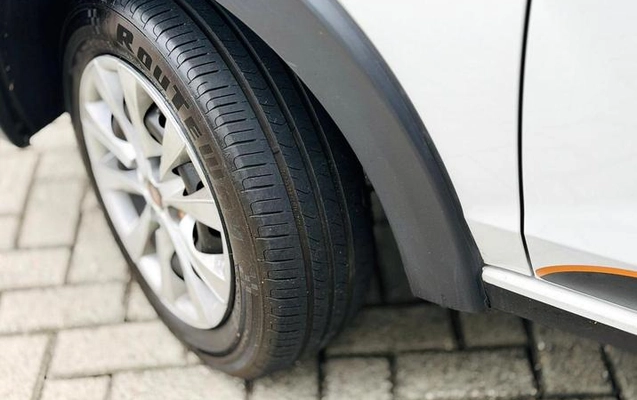 imagem-https://www.socarrao.com.br/sc-vehicle-images-prod/896190/1772551567425-7396377_2_B_20d00d58c7.jpg