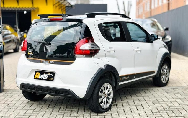 imagem-https://www.socarrao.com.br/sc-vehicle-images-prod/896190/1772551567425-7396377_7_B_11ae5bac95.jpg