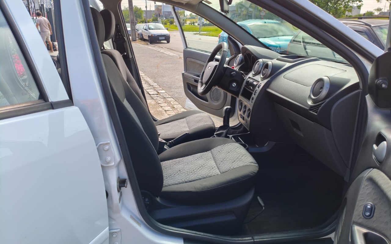 imagem-https://www.socarrao.com.br/sc-vehicle-images-prod/896210/1773495183613-V2hhdHNBcHAgSW1hZ2UgMjAyNi0wMy0xMyBhdCAxNi4yNy4yNyAoMikuanBlZw.jpeg
