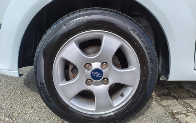 imagem-https://www.socarrao.com.br/sc-vehicle-images-prod/896210/1773495183877-V2hhdHNBcHAgSW1hZ2UgMjAyNi0wMy0xMyBhdCAxNi4yNy4zMCAoMSkuanBlZw.jpeg