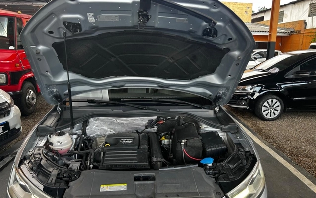 imagem-https://www.socarrao.com.br/sc-vehicle-images-prod/896238/1783005853379-WSyR4JjfQUNbqTO1tObo7xyoIXOrjA45.jpg