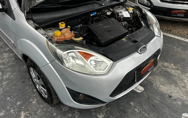 imagem-https://www.socarrao.com.br/sc-vehicle-images-prod/896247/1789755198753-w4HSxdYkDKgYduRUtiOnci1OLP7orIXl.jpg