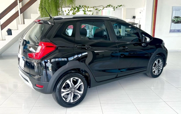 imagem-https://www.socarrao.com.br/sc-vehicle-images-prod/896601/1772739321587-MS5qcGVn.jpeg