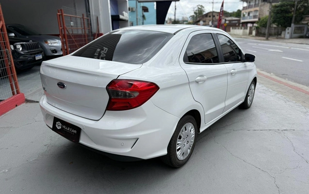 imagem-https://www.socarrao.com.br/sc-vehicle-images-prod/896715/1772560448570-bd58008612b64e8097047a5bab7636d0_1772560298720.jpeg