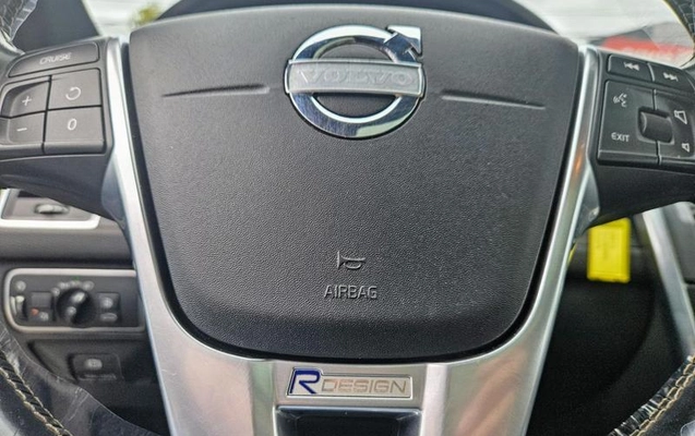 imagem-https://www.socarrao.com.br/sc-vehicle-images-prod/896802/1788195060155-7580306_15_B_bd31dd9b13.jpeg