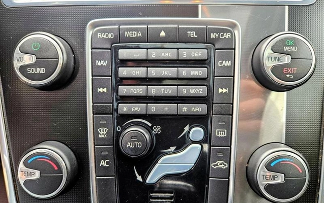 imagem-https://www.socarrao.com.br/sc-vehicle-images-prod/896802/1788195060160-7580306_15_B_400d8350d2.jpeg