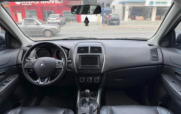 imagem-https://www.socarrao.com.br/sc-vehicle-images-prod/897193/1787920338922-a9ad2650e9344c1382786b1ae469bafb_1768495194538.jpeg
