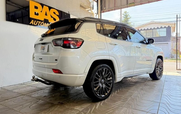 imagem-https://www.socarrao.com.br/sc-vehicle-images-prod/897330/1787935239229-7609418_2_B_c959bf58c9.jpeg
