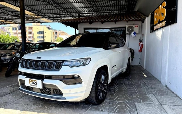 imagem-https://www.socarrao.com.br/sc-vehicle-images-prod/897330/1787935239258-7609418_13_B_3ff1c74f66.jpeg