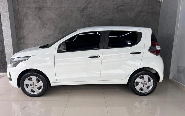 imagem-https://www.socarrao.com.br/sc-vehicle-images-prod/897431/1788267212323-7808859_1_B_e3c6ff55a2.jpeg
