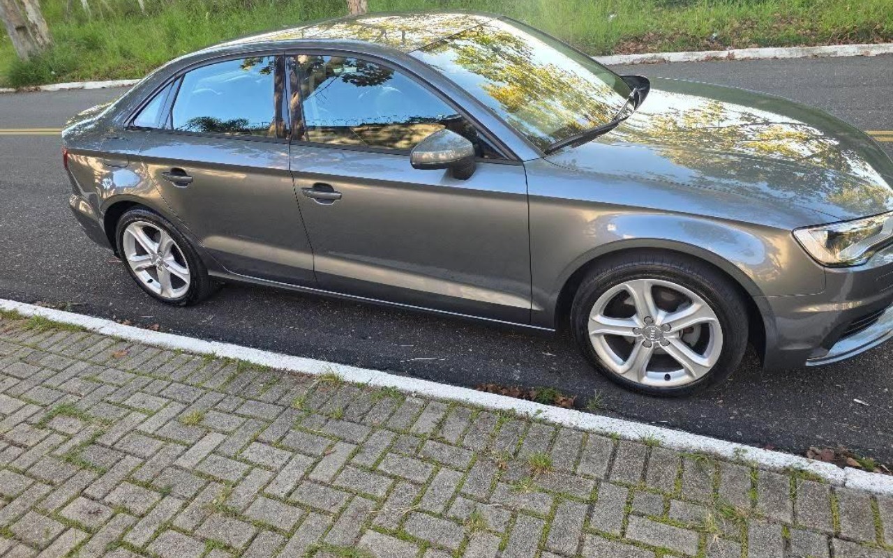 imagem-https://www.socarrao.com.br/sc-vehicle-images-prod/897556/1772575151831-SU1HXzIwMjYwMzAzXzE4NTc0MF8xMjQuanBn.jpg