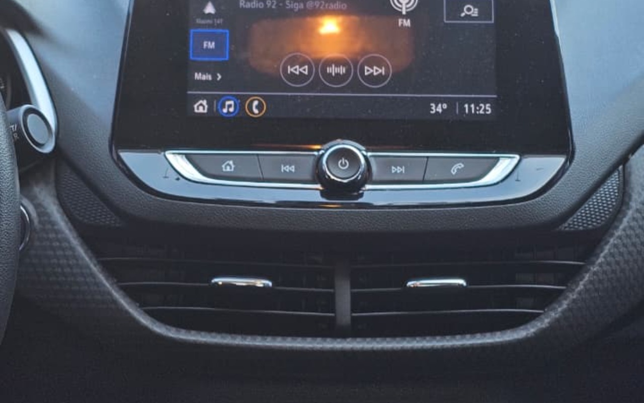 imagem-https://www.socarrao.com.br/sc-vehicle-images-prod/898417/1772629565419-YjNiNGE1N2ItYzU1NC00Y2VmLWFmNjYtNTRkMWI2MzhiYzRhLmpwZw.jpg