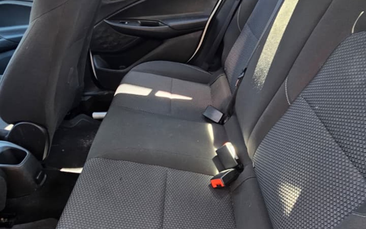imagem-https://www.socarrao.com.br/sc-vehicle-images-prod/898417/1772629565796-ODQ5YTVmODUtMWUyMi00ODQyLTliYWUtZDc1NmUwZjhhYjY2LmpwZw.jpg