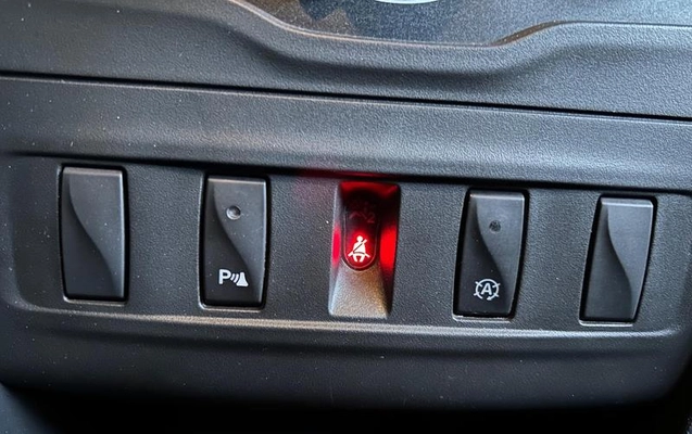 imagem-https://www.socarrao.com.br/sc-vehicle-images-prod/898632/1791314407963-7206742_0_B_9288e0dbea.jpeg