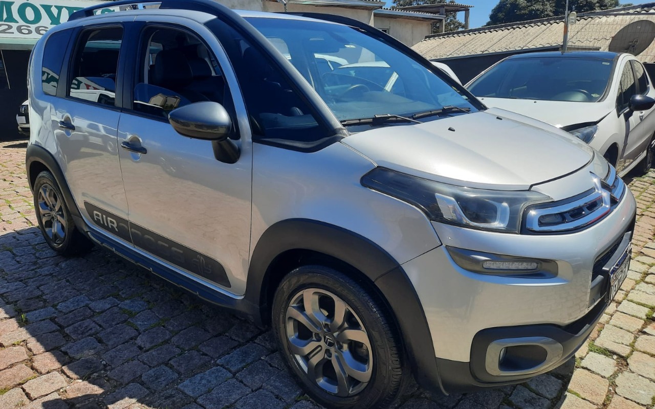 imagem-https://www.socarrao.com.br/sc-vehicle-images-prod/898664/1772632739928-SU1HLTIwMjYwMzAzLVdBMDAxOC5qcGc.jpg
