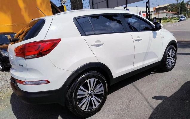 imagem-https://www.socarrao.com.br/sc-vehicle-images-prod/898674/1789584906319-7846192_0_B_9d7ccc1716.jpeg