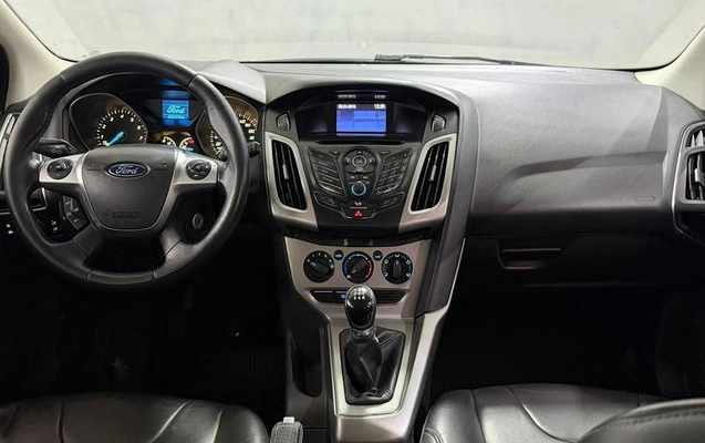imagem-https://www.socarrao.com.br/sc-vehicle-images-prod/898816/1772824693341-7861519_15_B_108db500b6.jpeg