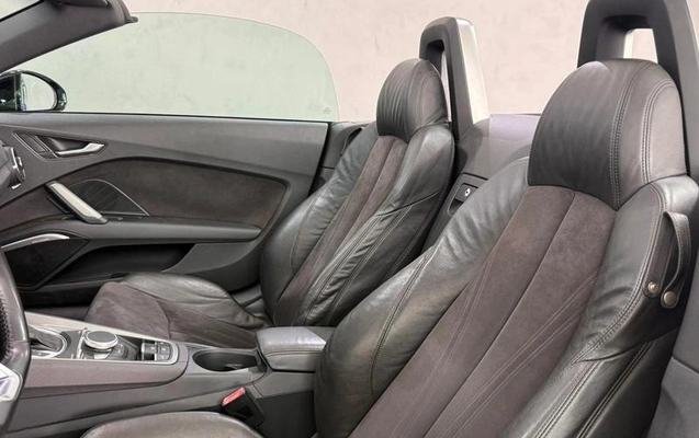 imagem-https://www.socarrao.com.br/sc-vehicle-images-prod/898834/1772635130758-7653893_5_B_2d8bf43996.jpeg
