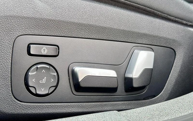 imagem-https://www.socarrao.com.br/sc-vehicle-images-prod/898957/1790975573688-7604696_16_B_7596b9de04.jpeg