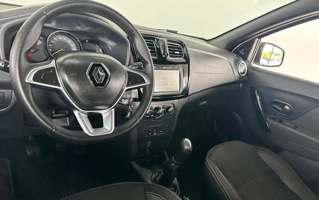 imagem-https://www.socarrao.com.br/sc-vehicle-images-prod/899238/1781183242968-7855263_12_B_4613df8fe8.jpeg
