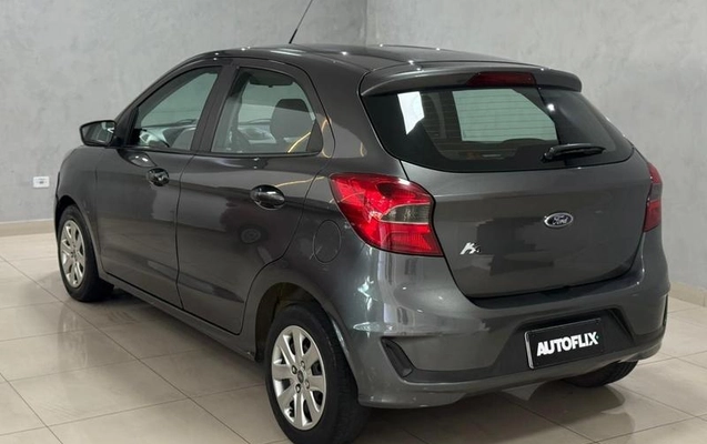 imagem-https://www.socarrao.com.br/sc-vehicle-images-prod/899558/1773510747293-7786351_10_B_e472ef7801.jpeg