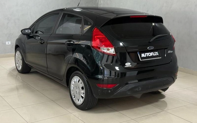 imagem-https://www.socarrao.com.br/sc-vehicle-images-prod/899563/1772646779953-7464609_1_B_606cd92d55.jpeg