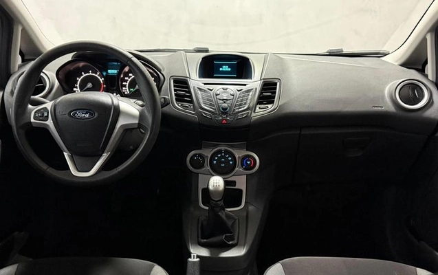 imagem-https://www.socarrao.com.br/sc-vehicle-images-prod/899563/1772646779953-7464609_1_B_d166479ace.jpeg