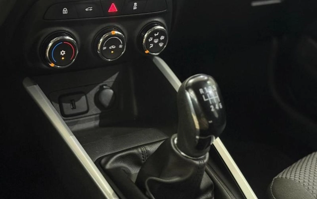 imagem-https://www.socarrao.com.br/sc-vehicle-images-prod/899567/1772646782675-7643059_0_B_6d58ccace9.jpeg