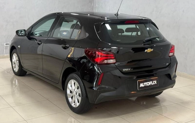 imagem-https://www.socarrao.com.br/sc-vehicle-images-prod/899567/1772646782676-7643059_1_B_064d23d258.jpeg