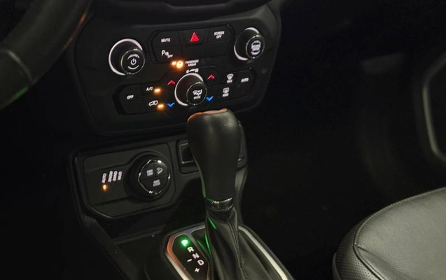 imagem-https://www.socarrao.com.br/sc-vehicle-images-prod/899568/1772646783442-7633646_11_B_6a44f4d87a.jpeg