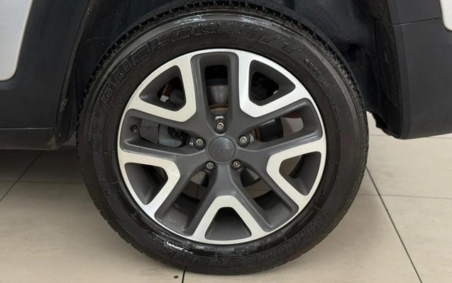 imagem-https://www.socarrao.com.br/sc-vehicle-images-prod/899568/1772646783442-7633646_15_B_8b056b49a5.jpeg
