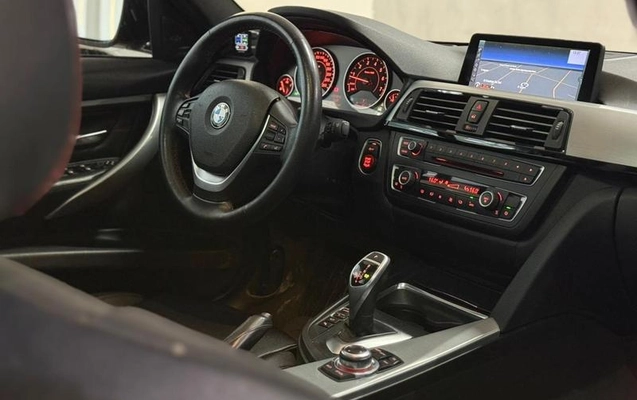 imagem-https://www.socarrao.com.br/sc-vehicle-images-prod/899570/1772646784849-7712461_8_B_6e22cb8948.jpeg