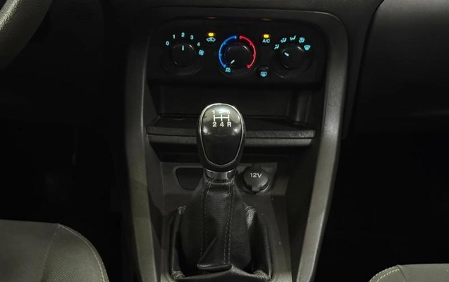 imagem-https://www.socarrao.com.br/sc-vehicle-images-prod/899572/1773510773871-7772404_3_B_17dcfab0b3.jpeg