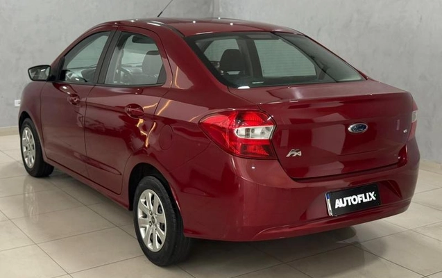 imagem-https://www.socarrao.com.br/sc-vehicle-images-prod/899572/1773510773884-7772404_13_B_0304f9be17.jpeg