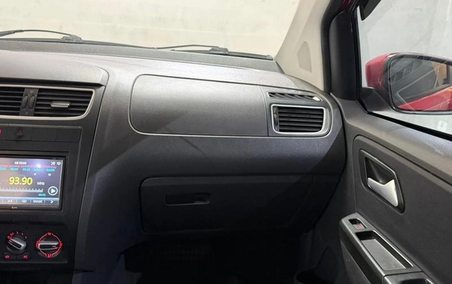 imagem-https://www.socarrao.com.br/sc-vehicle-images-prod/899576/1772646788936-7824509_11_B_c6ebd4153d.jpeg