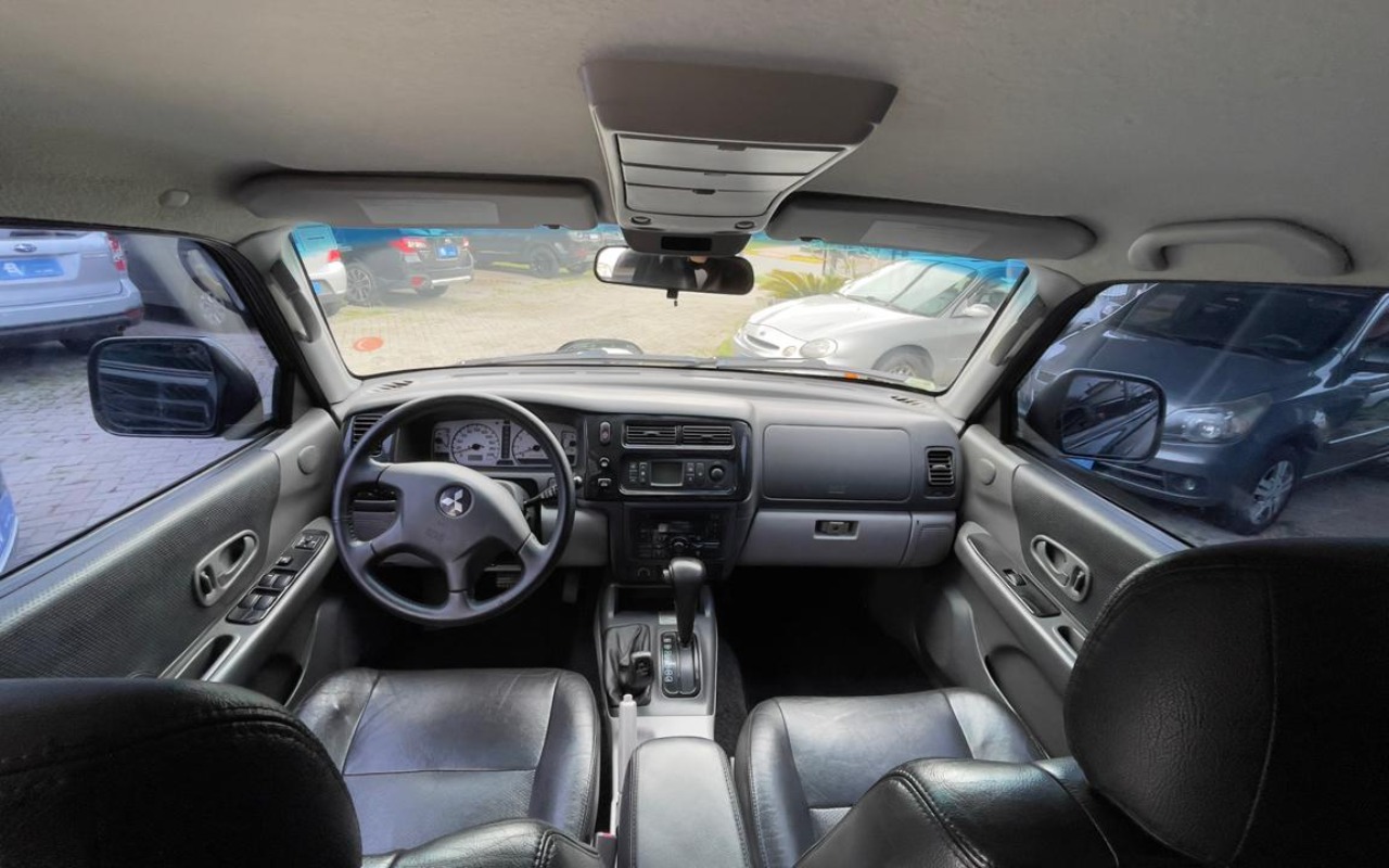 imagem-https://www.socarrao.com.br/sc-vehicle-images-prod/899811/1772649492803-Ny5qcGVn.jpeg