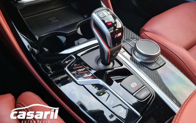 imagem-https://www.socarrao.com.br/sc-vehicle-images-prod/900010/1790079203476-5812753_16_B_78b048dda6.jpeg