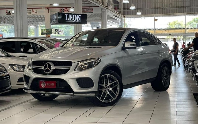 imagem-https://www.socarrao.com.br/sc-vehicle-images-prod/900253/1785768940910-7862858_1_B_c8cfab56e2.jpeg