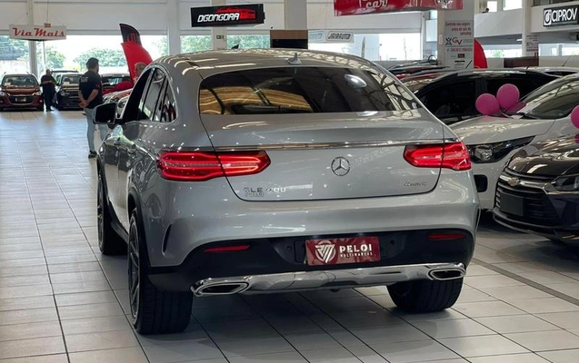 imagem-https://www.socarrao.com.br/sc-vehicle-images-prod/900253/1785768940916-7862858_2_B_b88a257dcf.jpeg