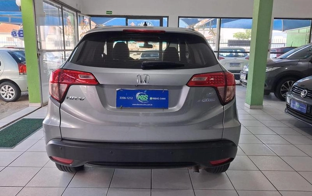 imagem-https://www.socarrao.com.br/sc-vehicle-images-prod/900358/1778094046337-7864293_5_B_17798dd62f.jpeg