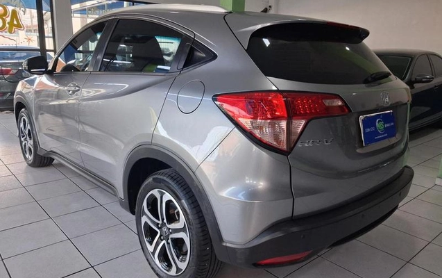 imagem-https://www.socarrao.com.br/sc-vehicle-images-prod/900358/1778094046338-7864293_6_B_a680028a15.jpeg